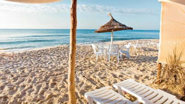Private beach, sun loungers, beach umbrellas, water skiing - Regency Hammamet (Hammamet)