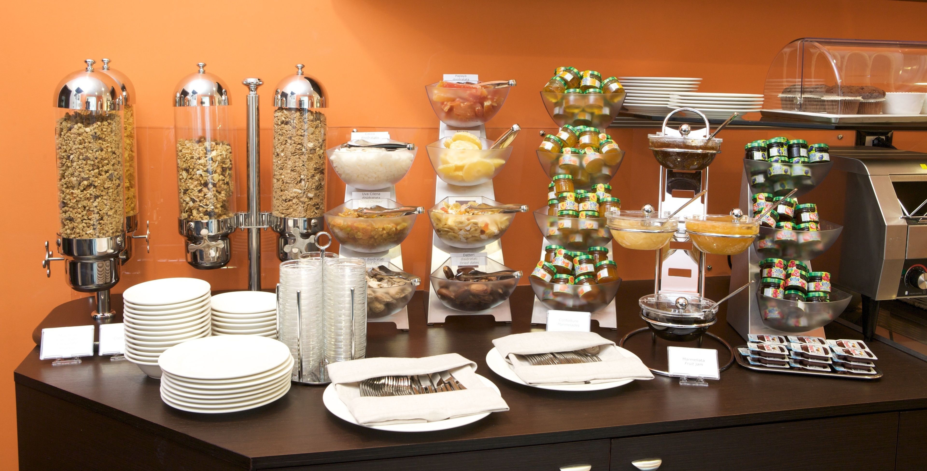 daily buffet breakfast for a fee