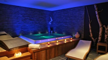 Sauna, hot tub, Turkish bath/hammam, body treatments, body wraps