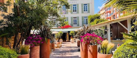 Majoituspaikan julkisivu