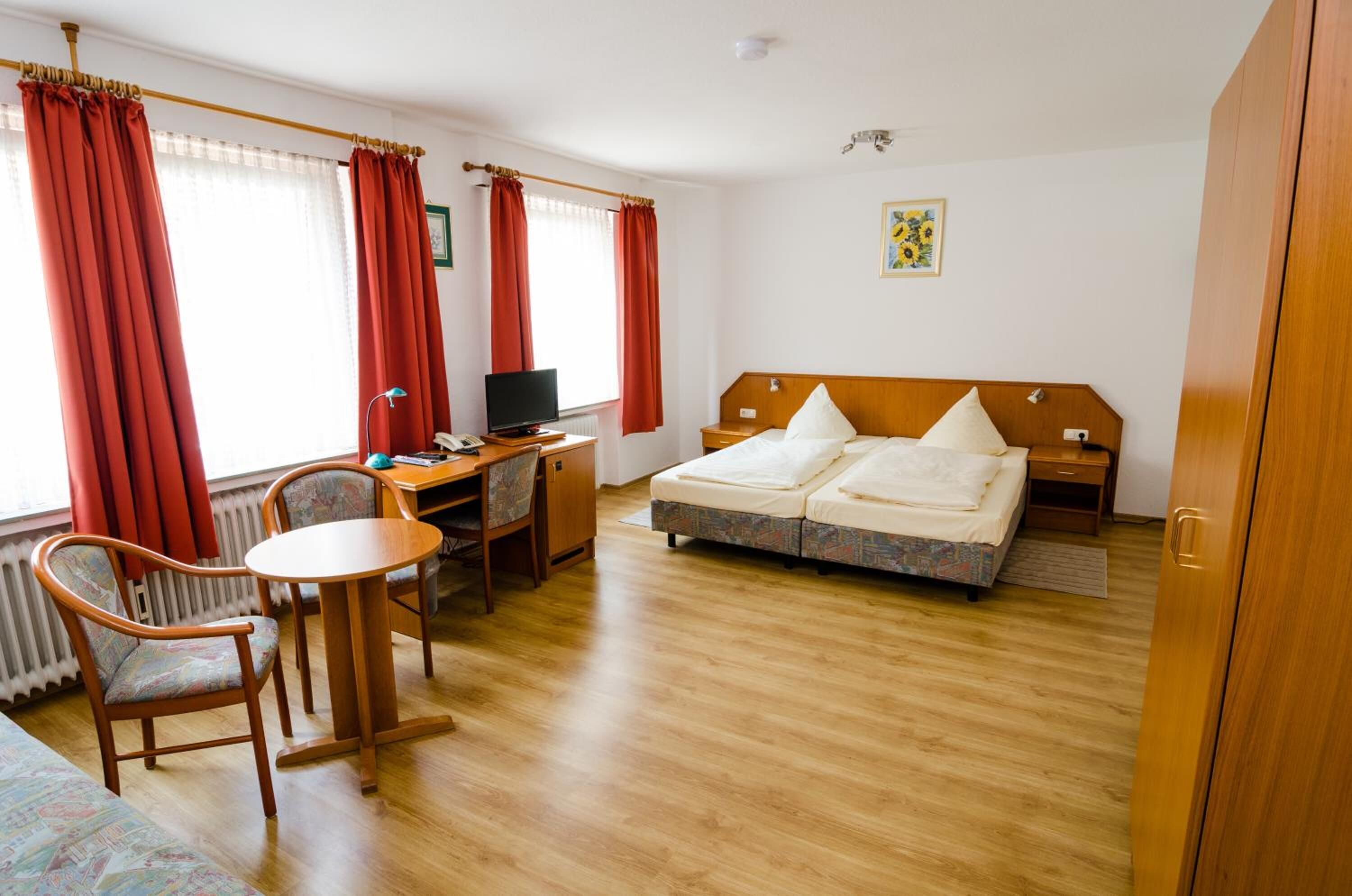 hypo-allergenic bedding, in-room safe, desk, iron/ironing board