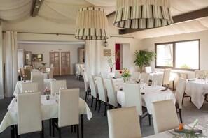 Restaurant - Le Saint Cyr (Montmelard)