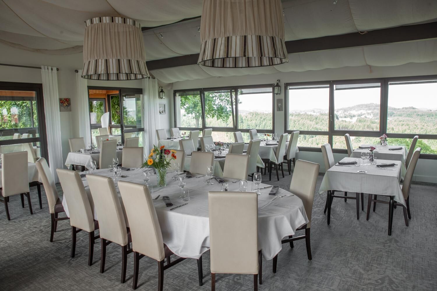 daily buffet breakfast (eur 8 per person)