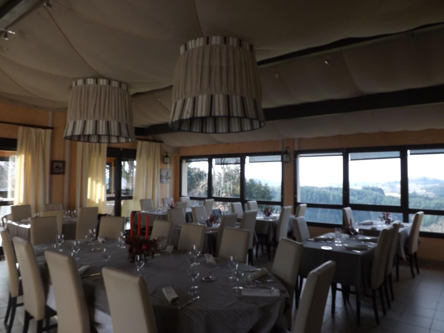 daily buffet breakfast (eur 8 per person)