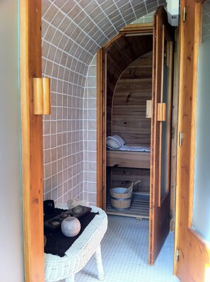 Sauna, hot stone massages, facials, reflexology, 1 treatment room