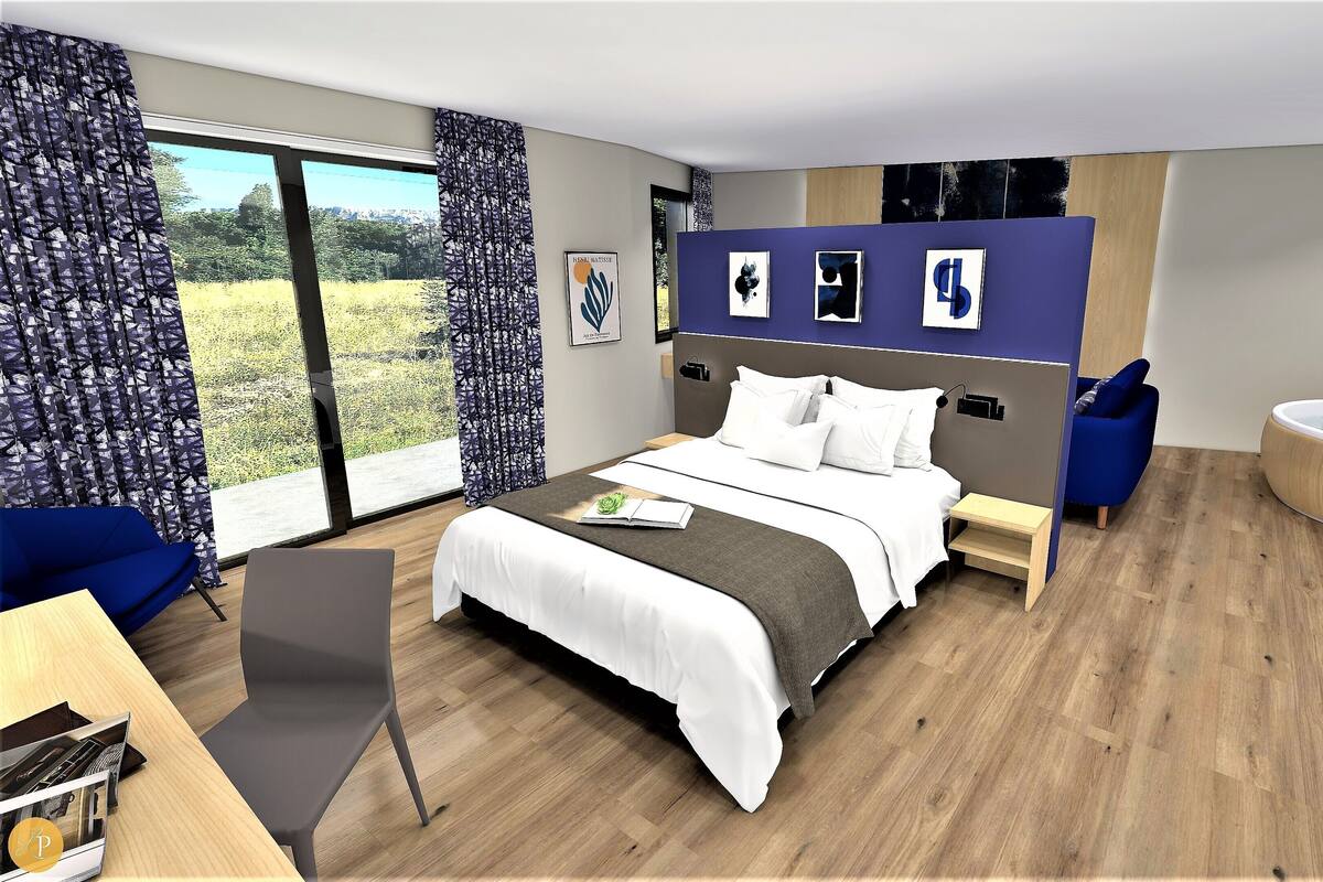 Suite – premium | Minibar, safe på rommet, skrivebord og lydisolert