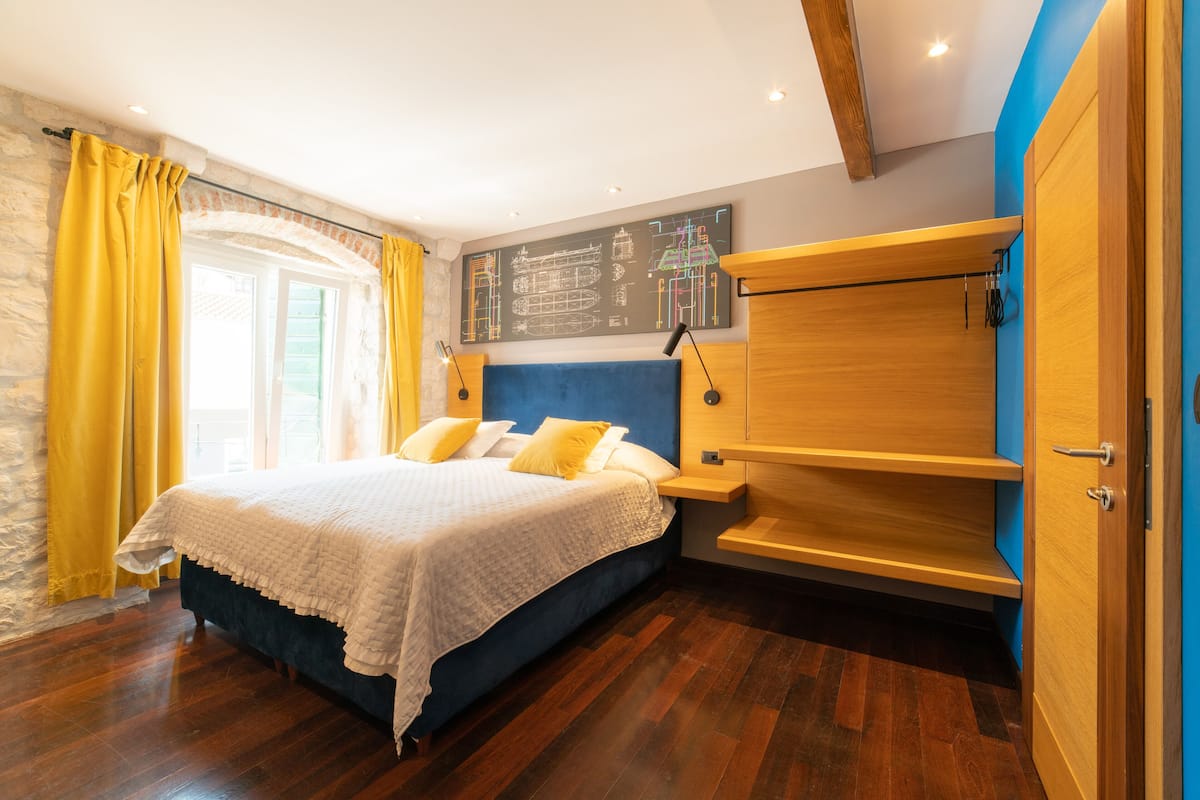 Kamar Double Deluks | Meja kerja, Wi-Fi gratis, dan seprai linen