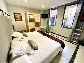 Double Room | 1 bedroom, Egyptian cotton sheets, premium bedding, down duvets - Hotel Conde de Cárdenas (Córdoba)