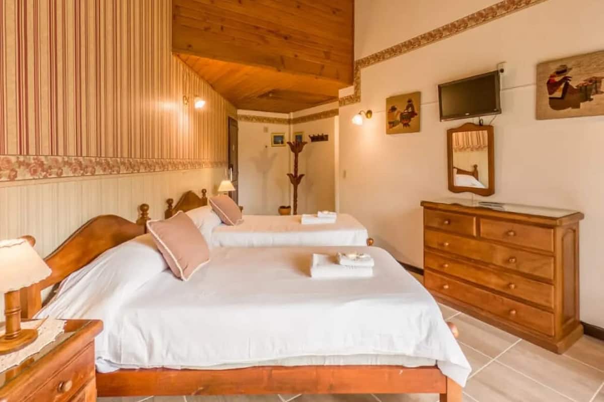 2 habitaciones, minibar y caja de seguridad en la habitación