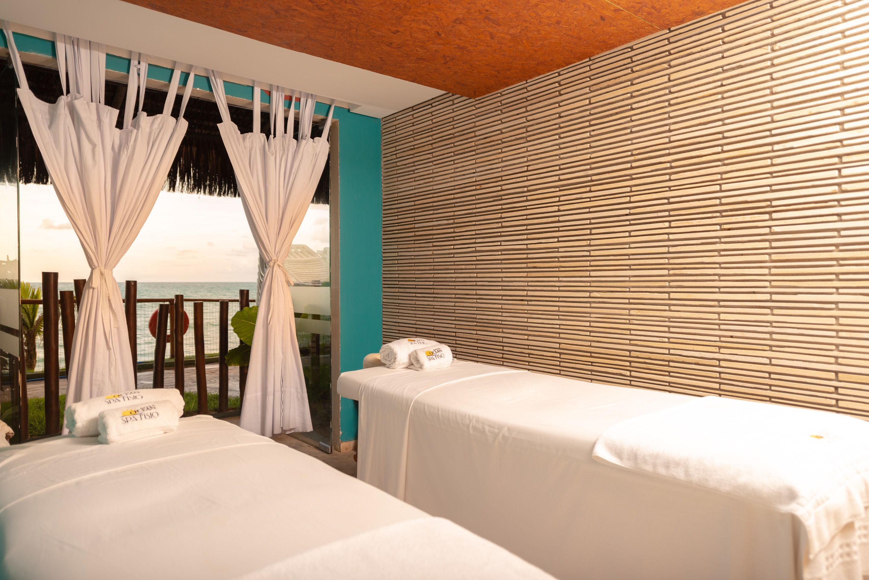 sauna, hot tub, steam room, reflexology, ayurvedic treatments