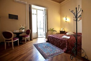 غرفة مزدوجة | أسرّة أطفال/رضّع (مجانًا) وواي فاي مجانًا