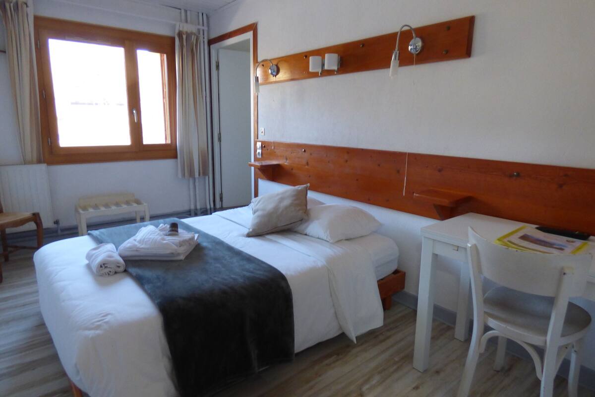 standard double room | select comfort beds, desk, iron/ironing board, free wifi