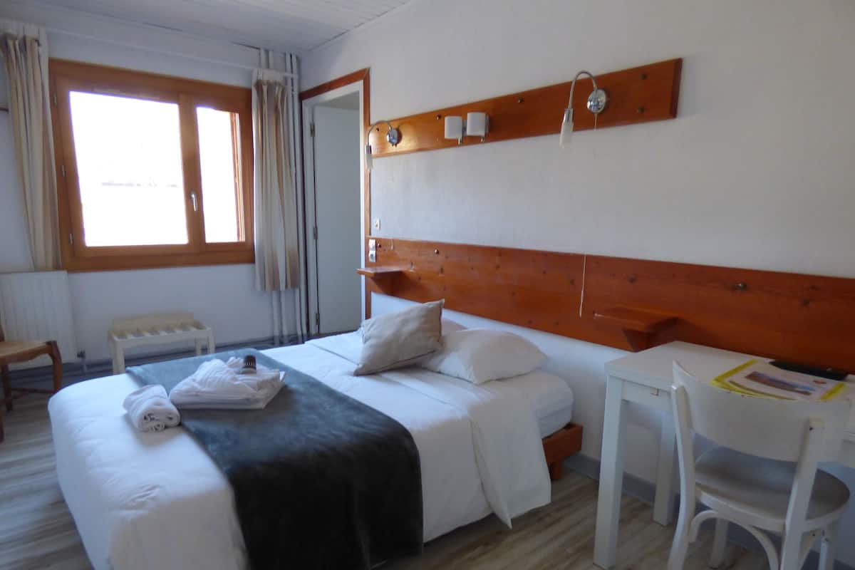 Standard Double Room | Select Comfort beds, desk, iron/ironing board, free WiFi