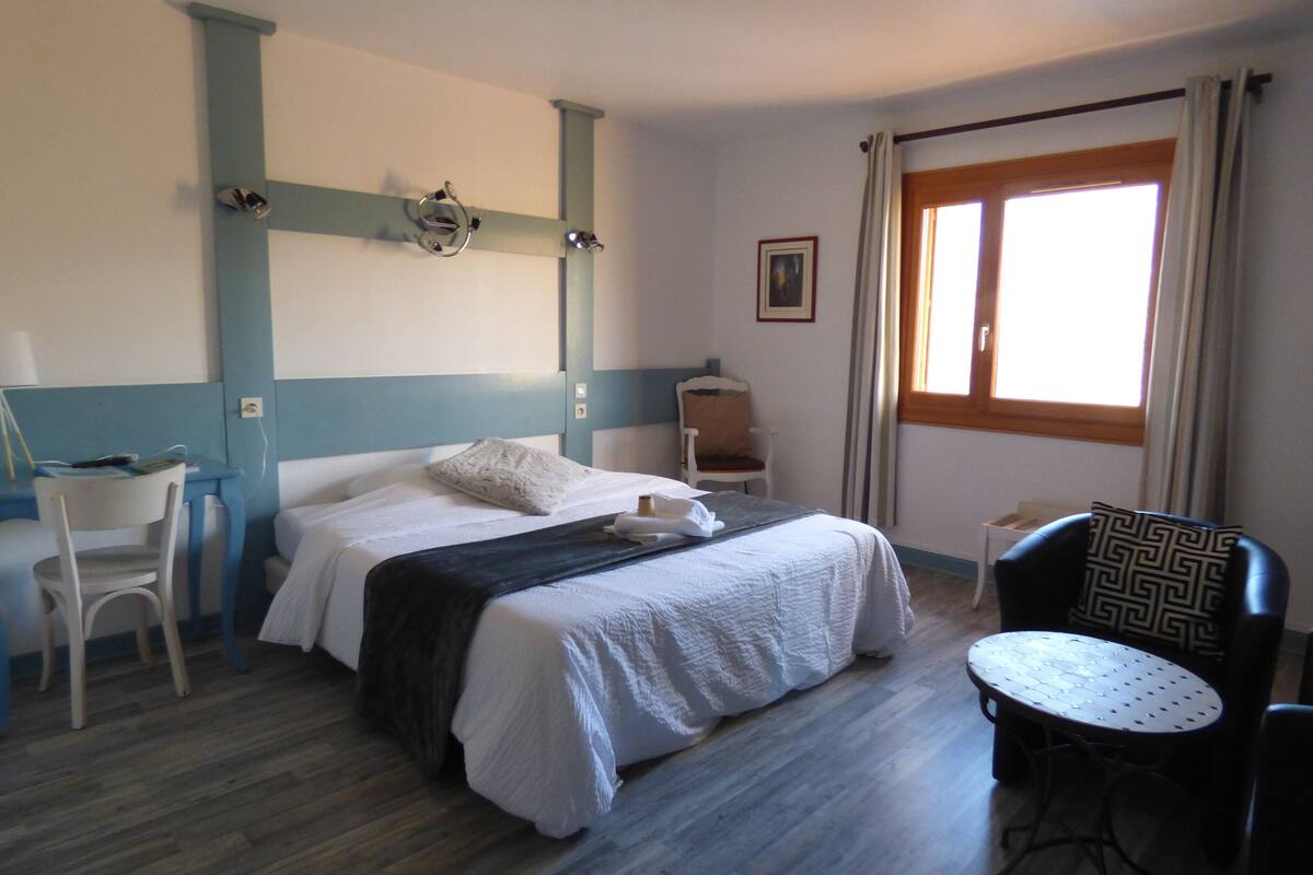 comfort double room | select comfort beds, desk, iron/ironing board, free wifi