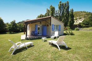 House | Terrace/patio - Hôtel Le Céans (Sainte-Colombe)