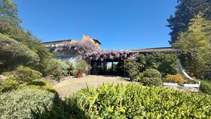 Front of property - The Originals City, Hôtel La Siesta (Davezieux)