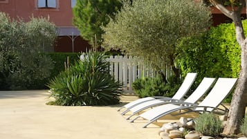 Sundeck