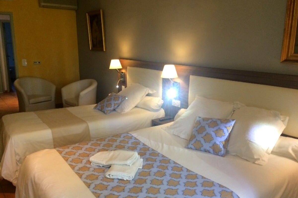 minibar, in-room safe, desk, soundproofing