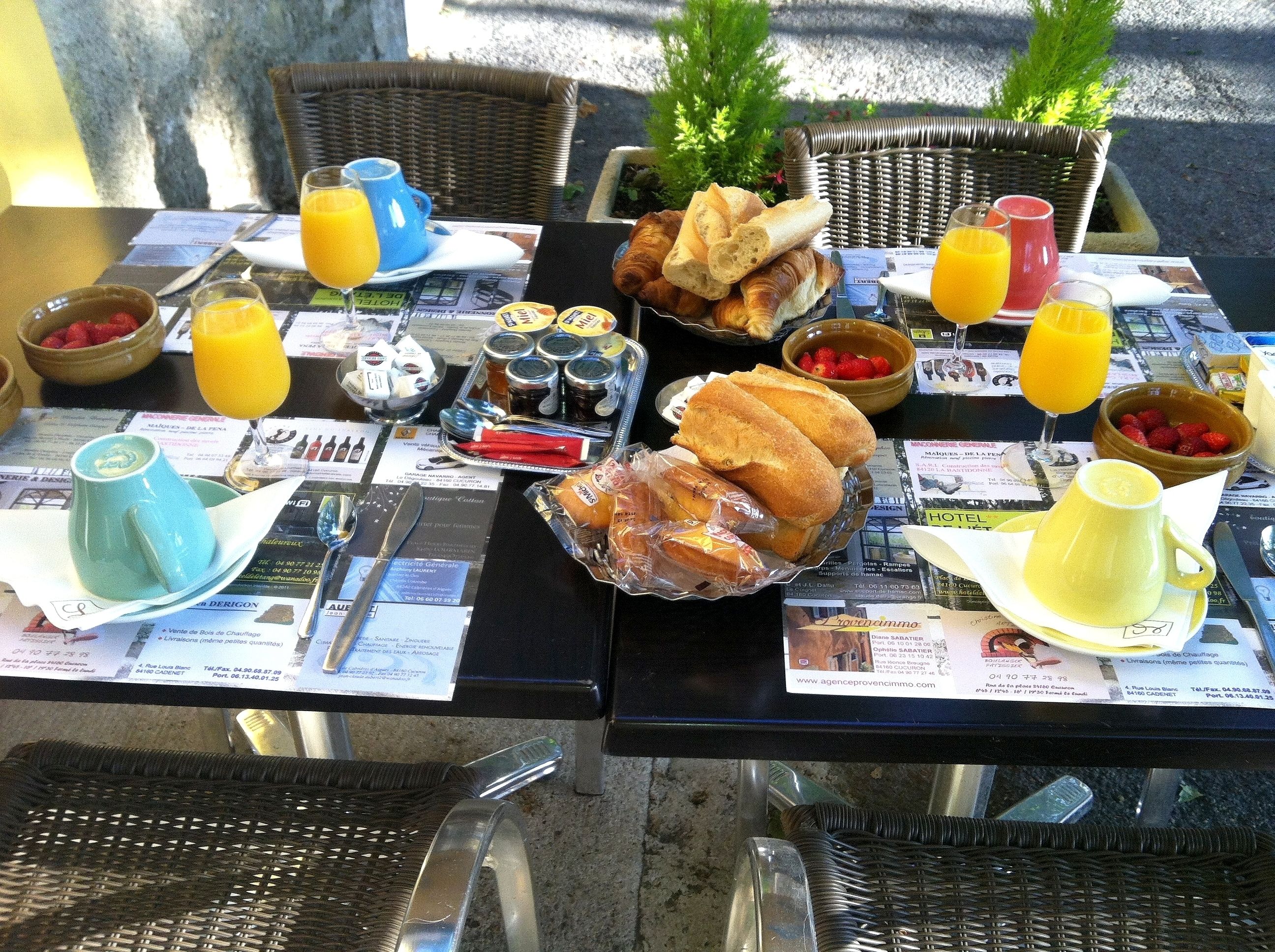 daily buffet breakfast (eur 10 per person)