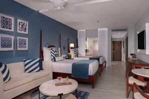 1 bedroom, minibar (free items), in-room safe, desk