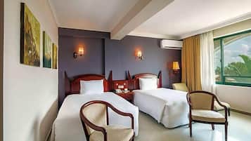 Egyptian cotton sheets, premium bedding, minibar, in-room safe