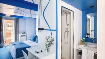 Deluxe Room | 1 bedroom, down comforters, minibar, in-room safe