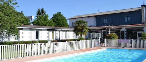 Piscine extérieure