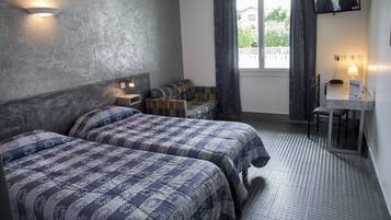 Chambre Standard, 2 lits une place (Motel) | Literie de qualité supérieure, décoration personnalisée