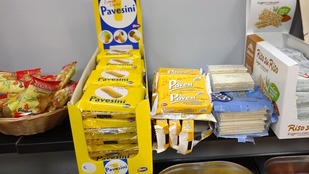 A display of Pavesini products including bread, pasta, and rice. - Nuovo Rondò (Sesto San Giovanni)