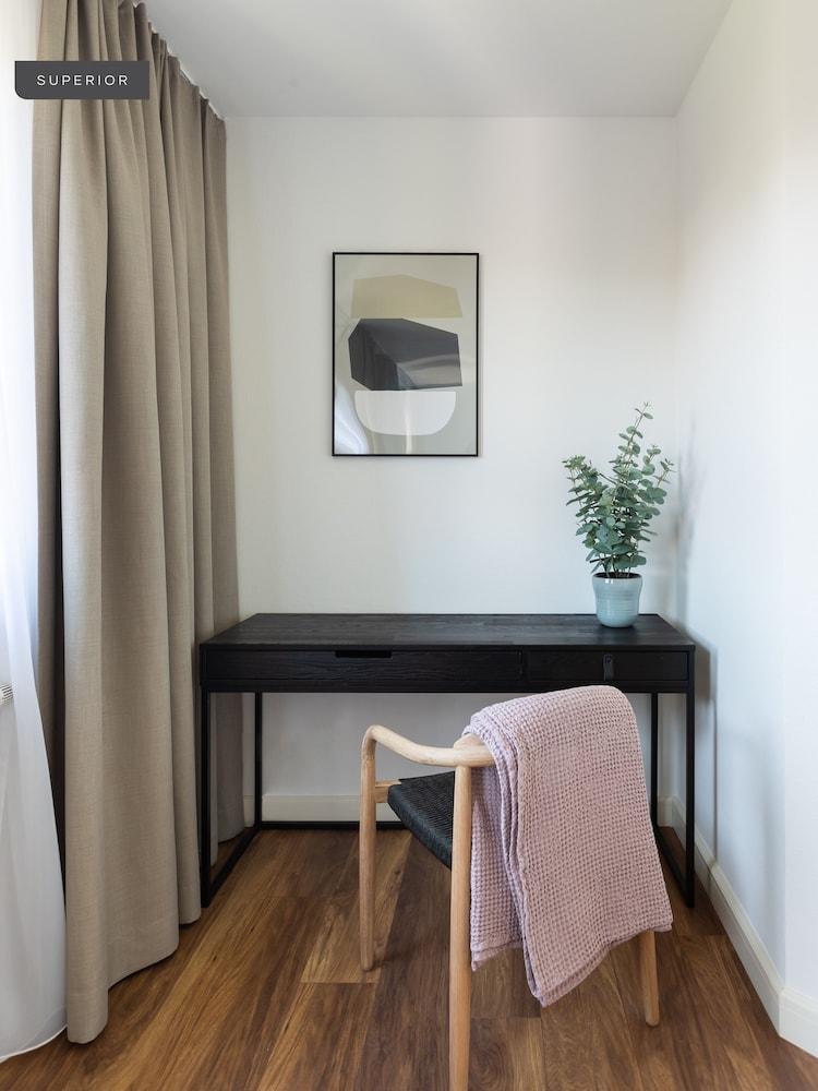 FLOWER’S by limehome by null