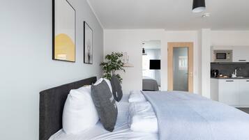 Suite L with sofa bed | Decoración individual, mobiliario individual, escritorio