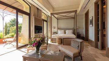 Suite (Ida) | 1 bedroom, Egyptian cotton sheets, premium bedding, down comforters