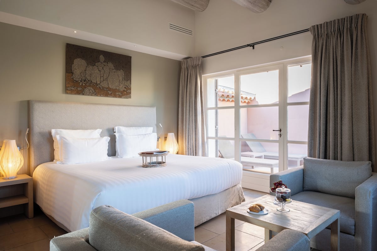 Junior Suite | 1 bedroom, Egyptian cotton sheets, premium bedding, down comforters