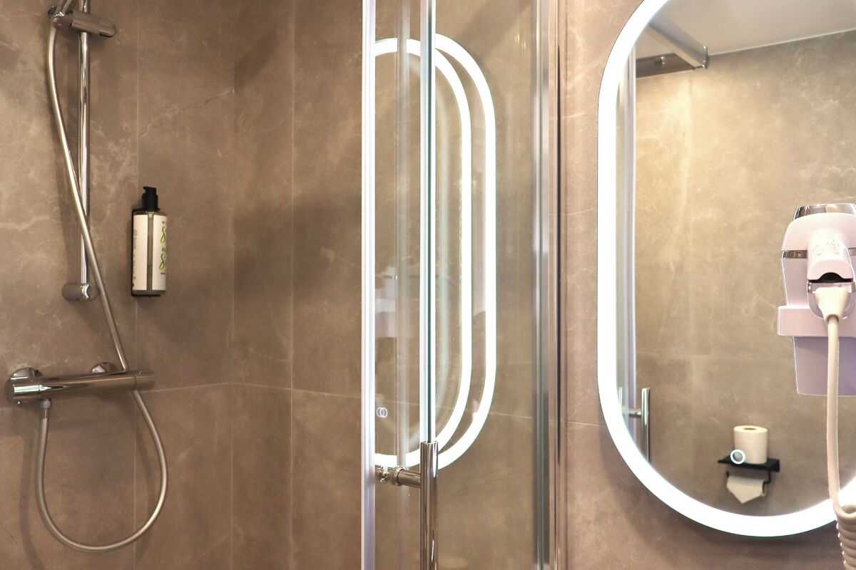 Foto - Brit Hotel Essentiel Reims Taissy