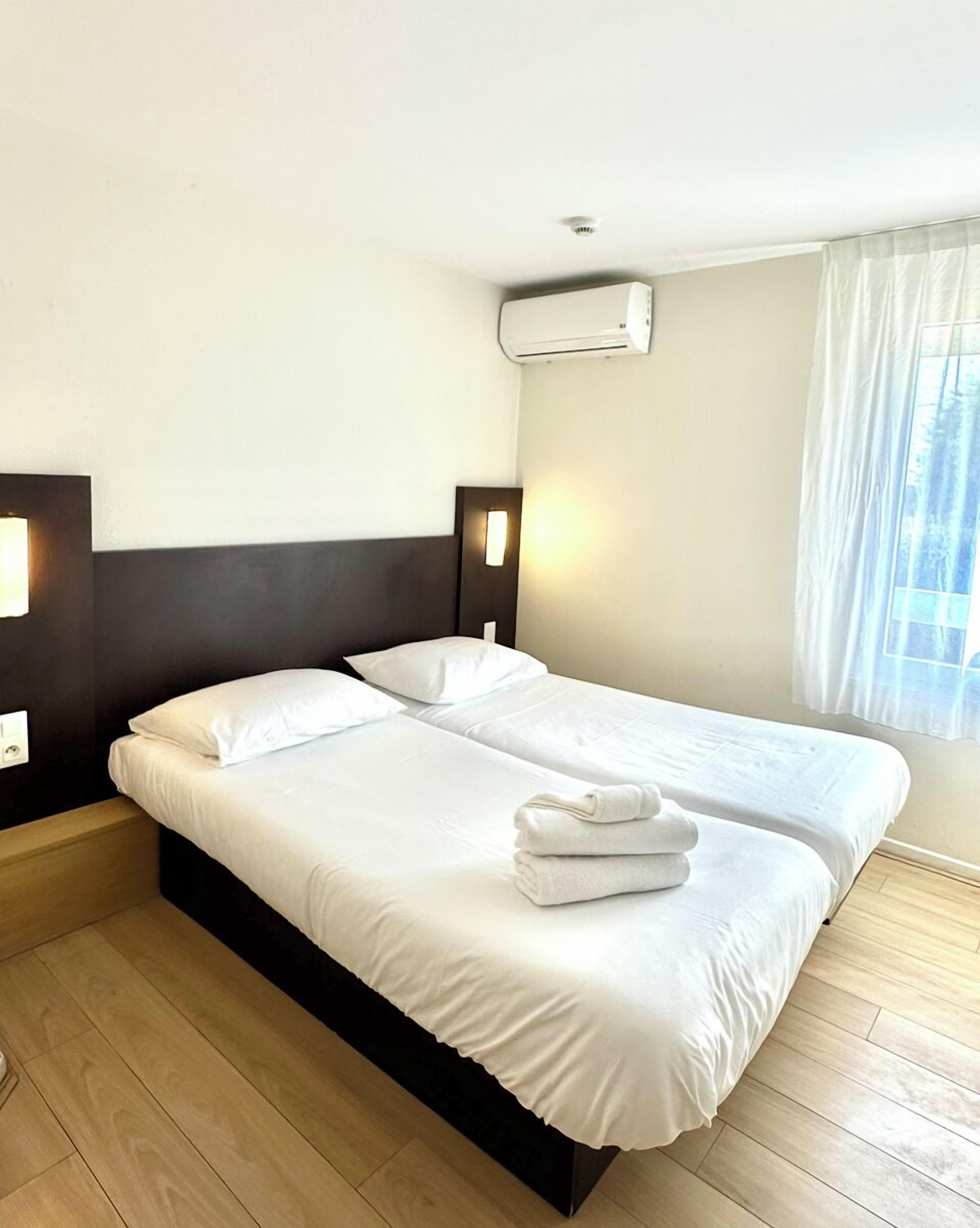 Foto - Brit Hotel Essentiel Reims Taissy