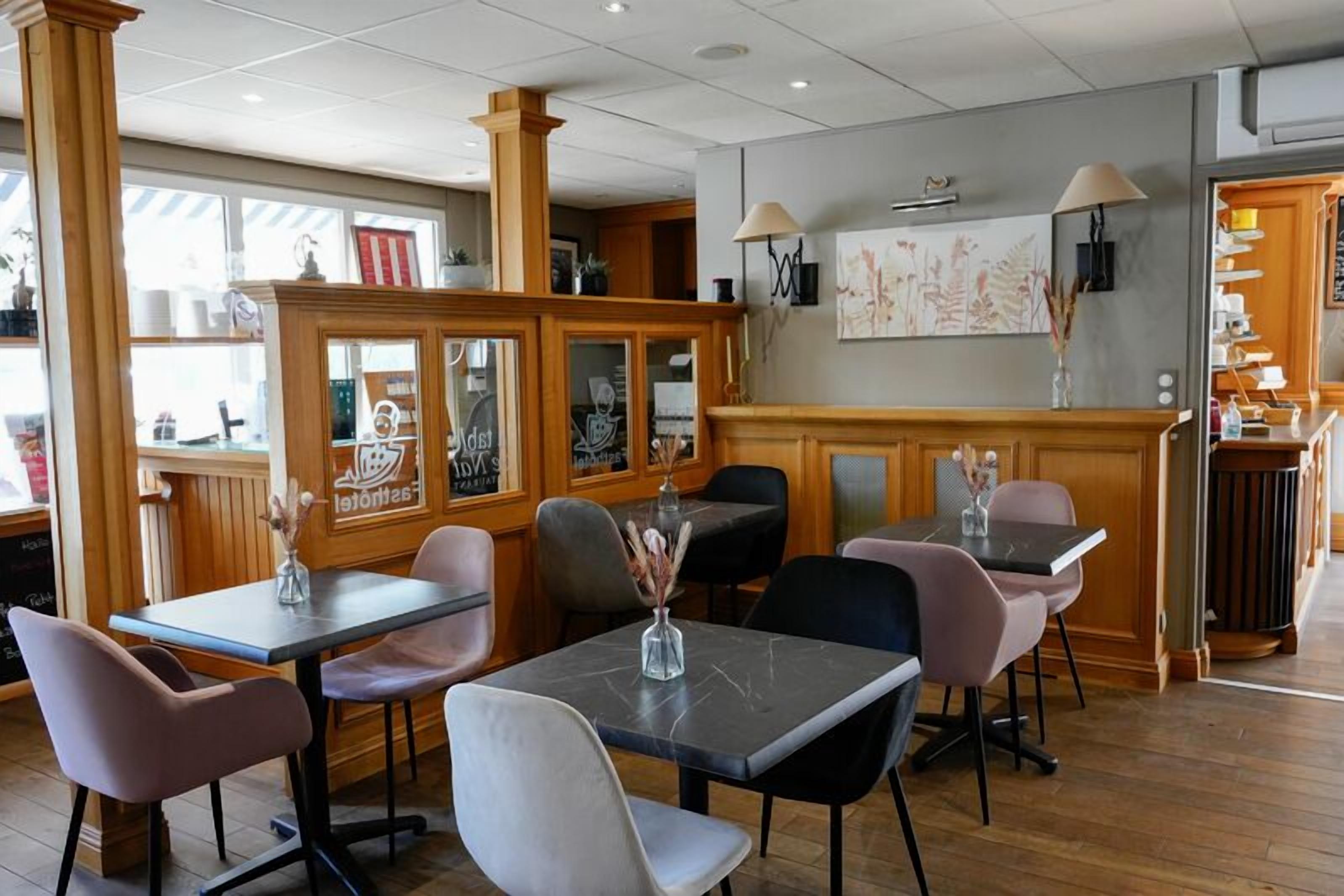 daily buffet breakfast (eur 9.50 per person)