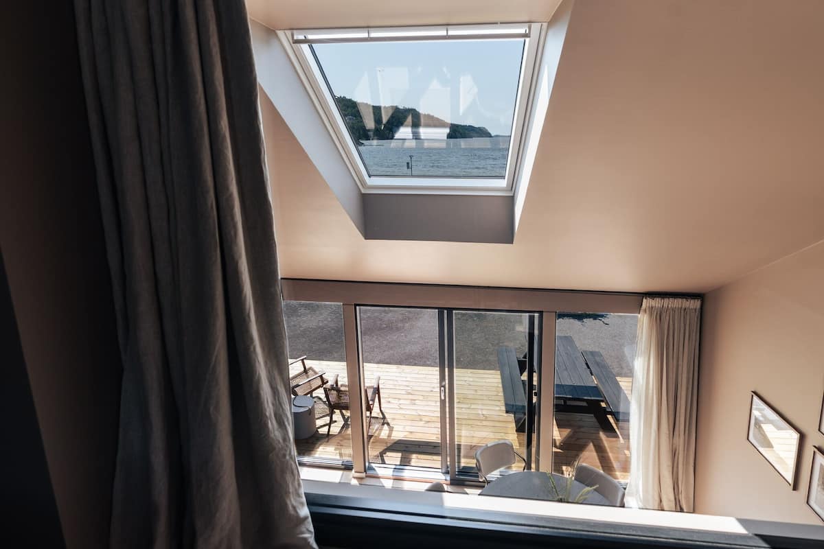 nyhet- strandhytte med usikt til hav og strand | 1 bedroom, desk, soundproofing, free wifi