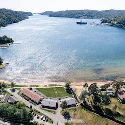 Nyhet- Strandhytte med usikt til hav og strand | Living area