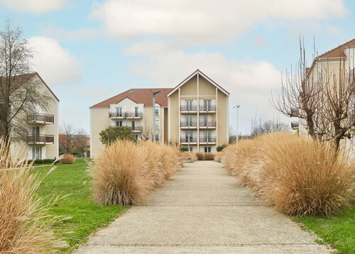 Zenitude Hotel-residences Roissy Village