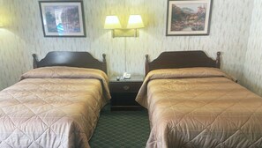 Standard Room, 2 Double Beds | Desk, laptop workspace, blackout curtains, iron/ironing board - Pleasant Valley Motel West Stockbridge (West Stockbridge)