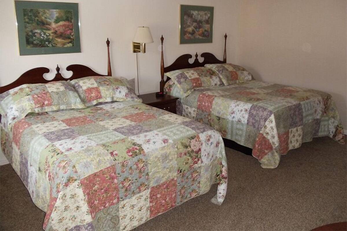 Deluxe room with two queen beds
