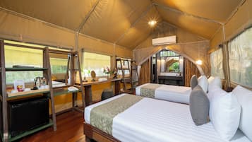 Premium bedding, minibar, individually decorated, individually furnished