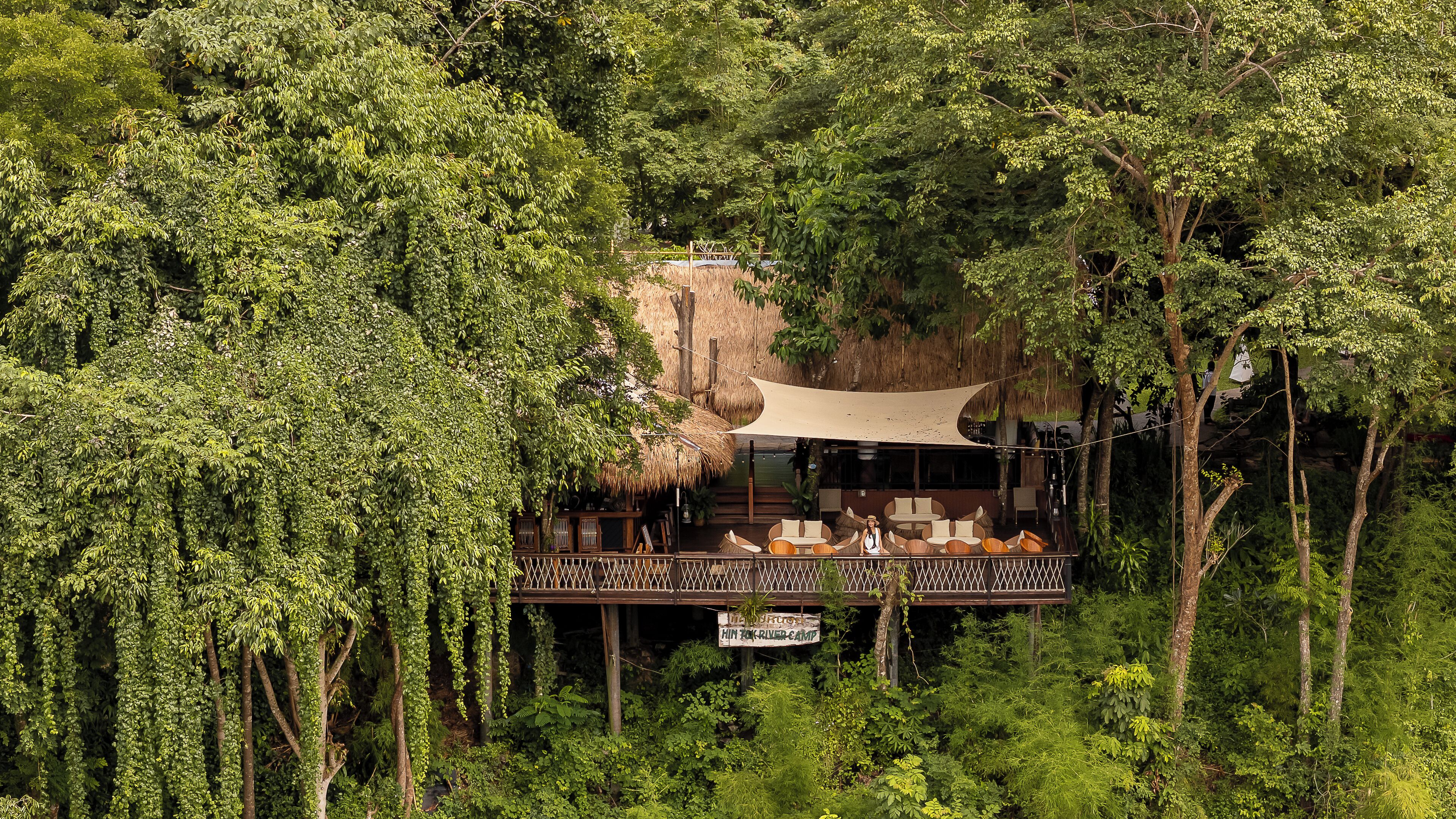 Bar (en la propiedad)