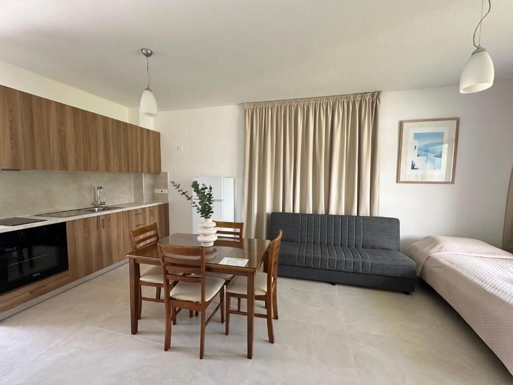 Apartment, 1 Bedroom | Egyptian cotton sheets, memory foam beds, in-room safe, laptop workspace
