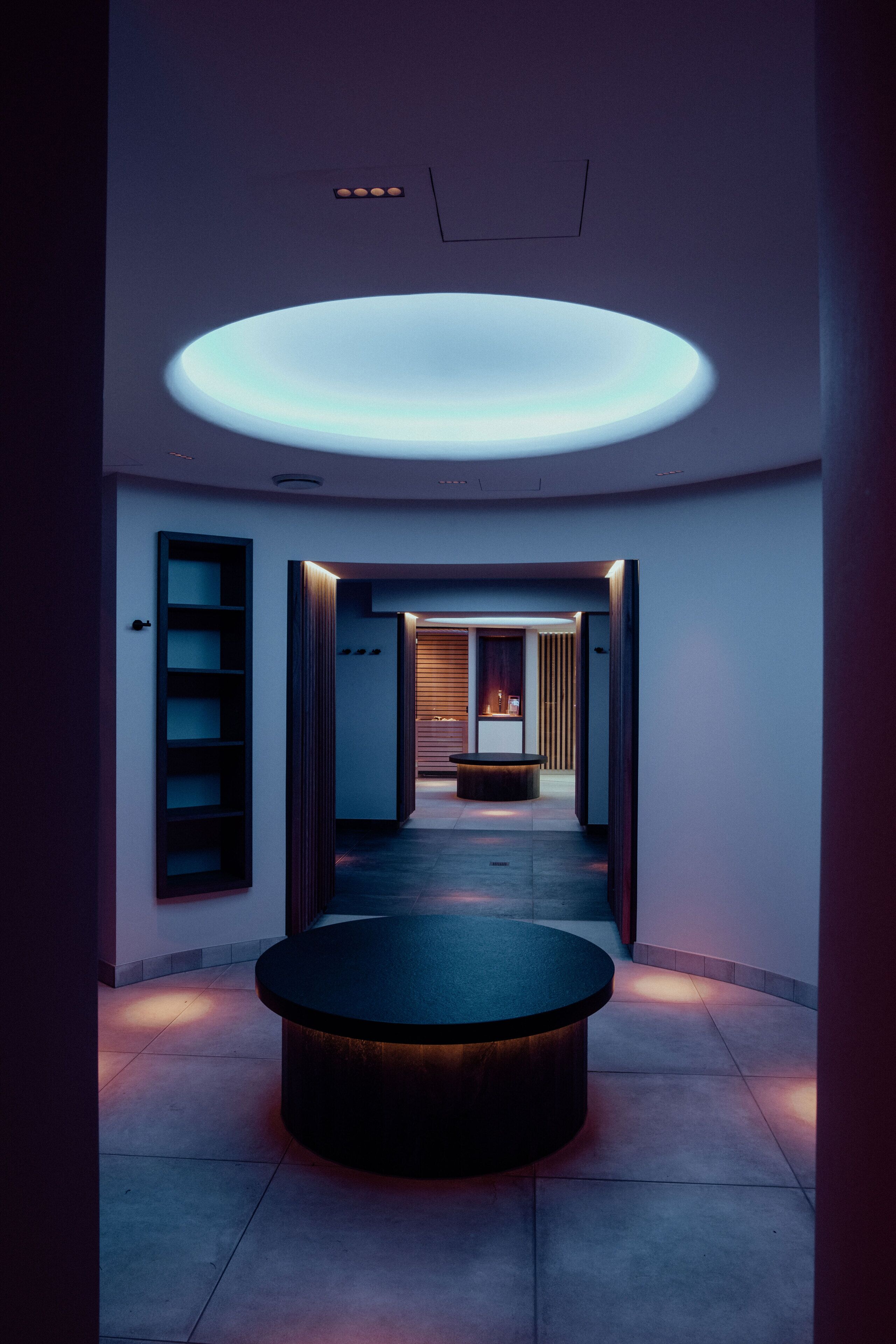 sauna, body treatments, aromatherapy, hot stone massages