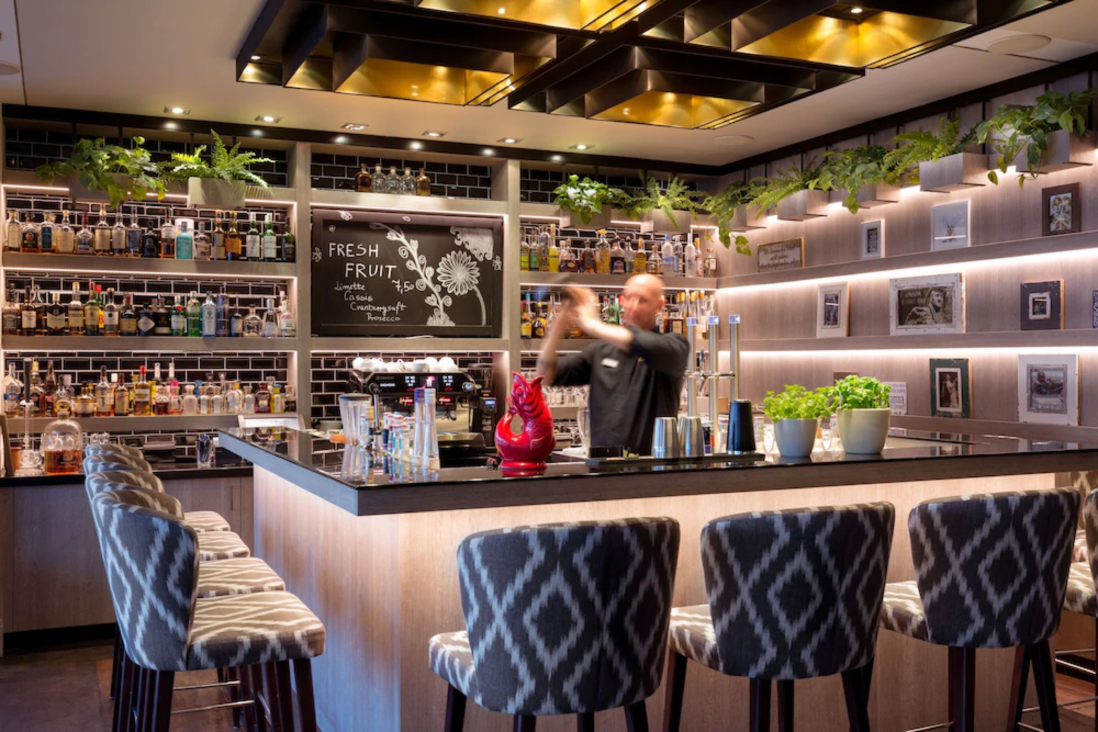 ocean views, open daily