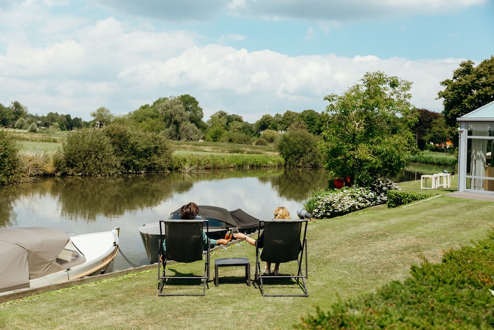 Auberge Du Pêcheur by null