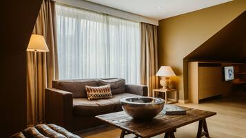 Couette en duvet d'oie, coffres-forts dans les chambres, bureau