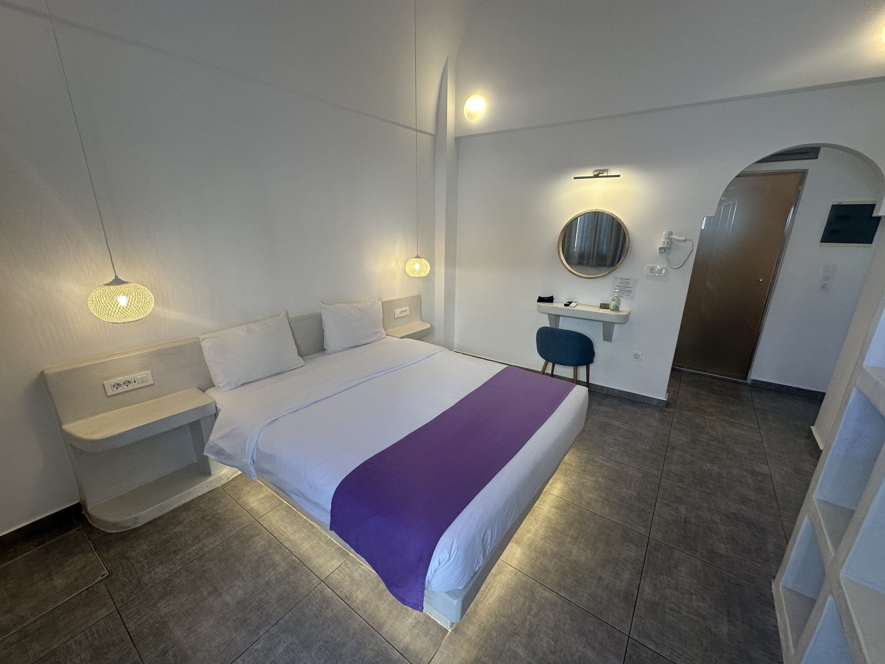 Studio Deluks, 1 kamar tidur | Brankas, Wi-Fi gratis, dan seprai linen