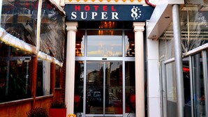 Unclassified image, 5 of 31, button - Super 8 Hotel (Skopje)